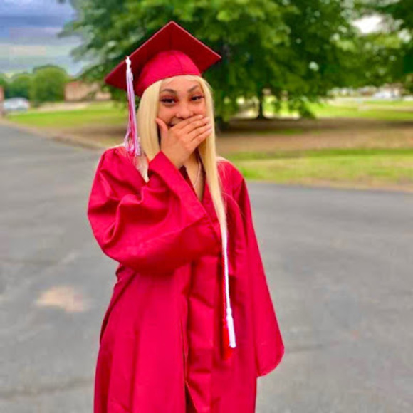 Meet your Posher, Bryonna - Picture 1 of 1